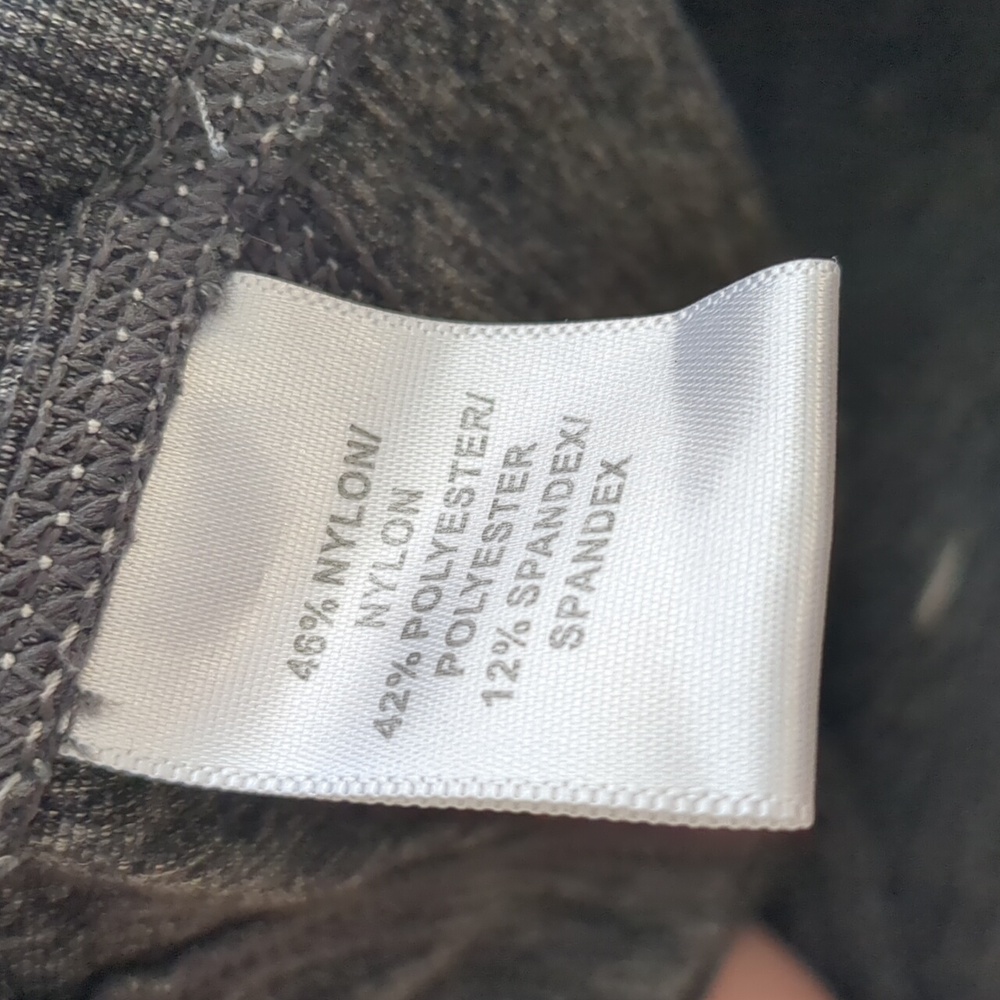 10 Short Kuhl Gray Pull On Style Stretchy Activewear Pants - Picture 14 of 15